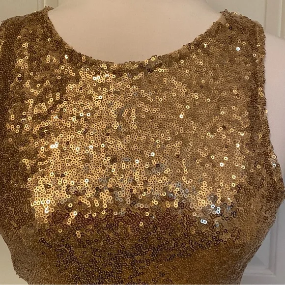 REVAMPED TOP CROP CROPPED GOLD SEQUINS SLEEVELESS RACERBACK SIZE M Fits S - Picture 2 of 8